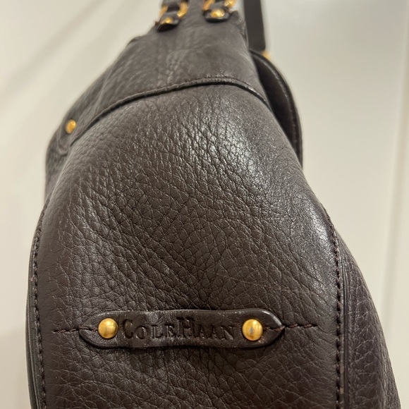 Cole Haan Dark Brown Leather Shoulder Bag With Gold Hardware. - Picture 2 of 13